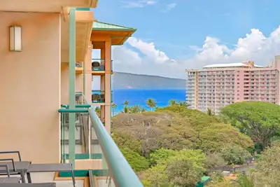 Image de Locations de villégiature à Maui: Honua Kai Konea 924 - 1br rehaussé au 9ème étage avec vue partielle sur l'océan et l'ouest sur la montagne Maui