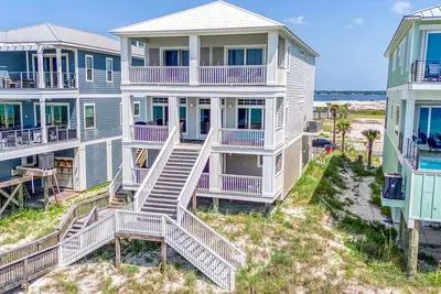 Image de Haut de gamme 5 Chambres / 5. 5 Bath Gulf Front Home sur la magnifique plage de Navarre!