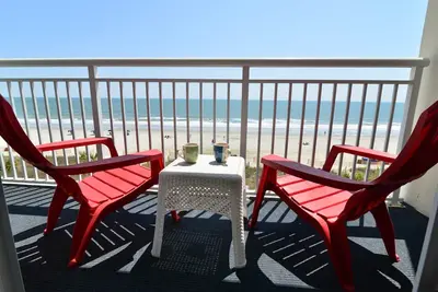 Image de Ocean Front Bay Watch Resort 420 - Magnifiquement mis Ă jour! 1 chambre 1 salle de bain