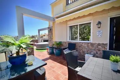 Image de Casa Kuven avec une énorme terrasse