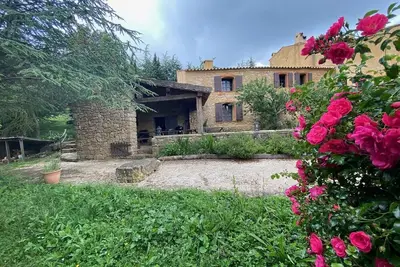 Image de Gites pleine nature dans parc animalier - Domaine du Bouchard