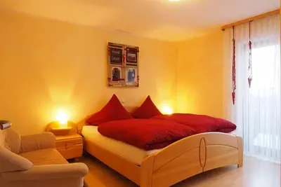 Image de Neu gebaute Ferienwohnung fĂĽr 4 Personen mit Balkon