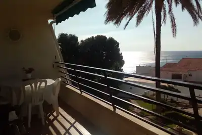 Image de Superbe appartement en Premiere Ligne, Face a la Playa Cristal