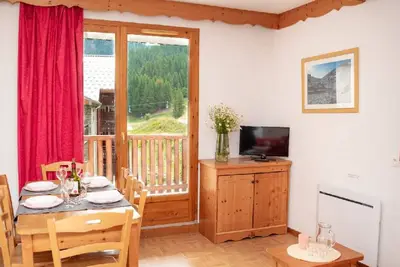 Image de 3 Pièces avec balcon, Tv et parking inclus à Puy-Saint-Vincent