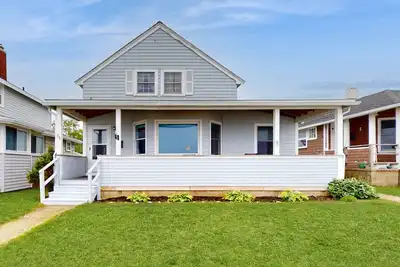 Image de Oceanfront maison �� droite sur Long Beach - près de la ville, l'observation des baleines et plus!