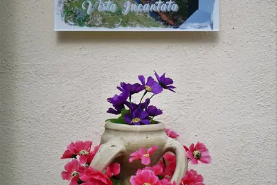 Image de Appartement de luxe avec balcon donnant sur le rocher
