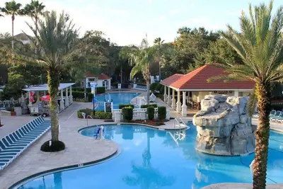 Image de Grande Trouver! Suite Fantastique 3br, Piscine, Tennis