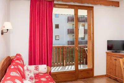 Image de Studio cosy avec balcon, proche pistes à Puy-Saint-Vincent, 4 pers, résidence avec piscine chauffée