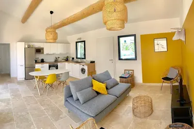 Image de Maison neuve, calme, ensoleillée, tout confort