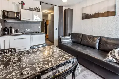 Image de Studio 4 personnes avec terrasse - Sélection - Super Home