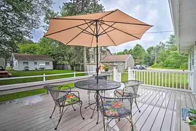 Image de Nouveau! Lake Huron House w / Grill + accès à la plage!