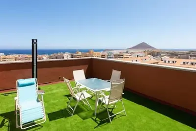 Image de Home2Book Duplex El Medano Pool & Terrace
