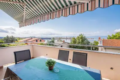 Image de Bel appartement à Omisalj avec WiFi
