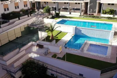 Image de A786 - Bel appartement avec tous les services