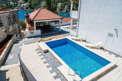 Image de Mata Family Apartments - Appartement 1 chambre Confort avec balcon et vue sur la mer (A3)