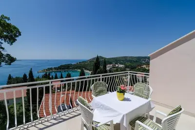 Image de Apartments Marmo - Appartement 1 Chambre de Luxe avec Balcon et Vue sur la Mer (Apartman 4)