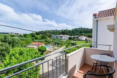 Image de Apartments Mali Paradiso - Appartement 1 Chambre Confort avec Balcon et Vue sur la Piscine