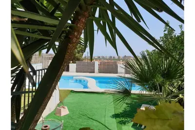 Image de Grande villa avec piscine privée dans quartier privilégié, pour famille ou amis