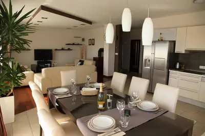 Image de Apartments Toma (St) - Appartement 2 Chambres Confort avec Terrasse et Vue sur la Mer (A2 - Gornji)