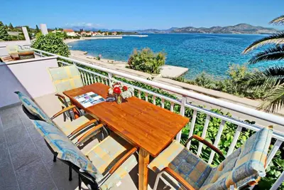 Apartments Stipo - Appartement 2 Chambres Confort avec Balcon et Vue sur la Mer (A2)