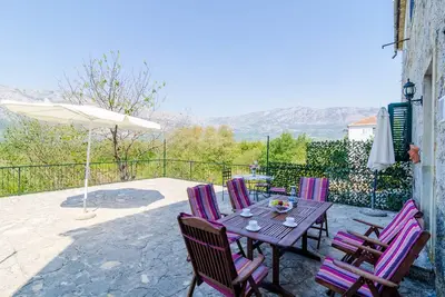 Image de Stone House '' DiMaTo '' - Maison de vacances 4 chambres avec terrasse