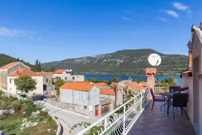 Image de Apartments Memunić - Appartement 1 chambre Confort avec balcon et vue sur la mer (Veliki)