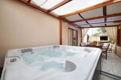 Image de Apartment Boris - Appartement 2 chambres avec terrasse et jacuzzi