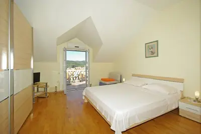 Appartements Villa Rose - Studio Standard avec Terrasse et Vue sur la Mer (A2 bijeli)