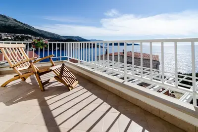Image de Apartment Paco - Appartement 3 Chambres avec Balcon et Vue sur la Mer