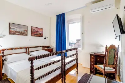 Rooms Miron - Chambre Double de Luxe avec Vue sur Mer - R4