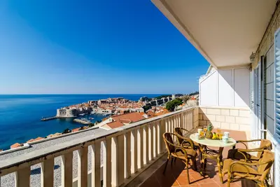 Image de Apartments Bonavista - Appartement 2 Chambres Premium avec Balcon et Vue sur la Mer (A2)
