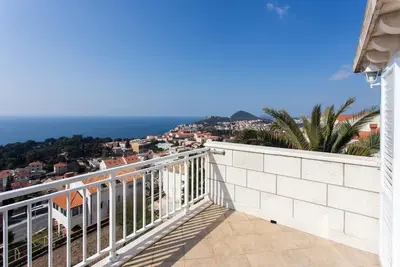 Image de Guest House Old Town View - Appartement 1 chambre avec balcon et vue sur la mer - A 2 + 2 (Romantique)