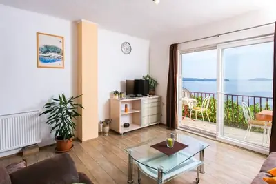 Guest House Fontana - Appartement 2 chambres avec balcon et vue sur la mer