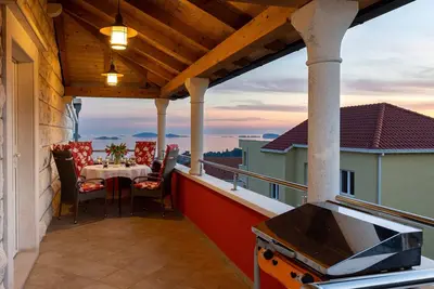 Apartments Subrenum - Appartement 2 Chambres Confort avec Terrasse et Vue sur la Mer (A2)