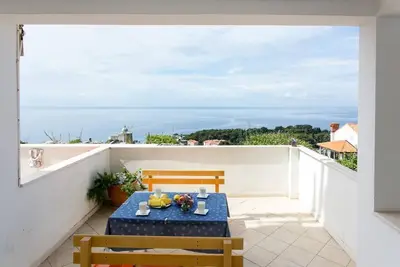 Image de Guest House Old Town View - Appartement 1 chambre avec terrasse et vue mer - A 3 + 2 (Charme)
