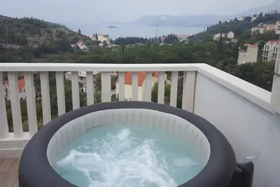 Image de Apartments Villa Dubrovnik - Appartement 3 chambres - Penthouse avec bain Ă remous