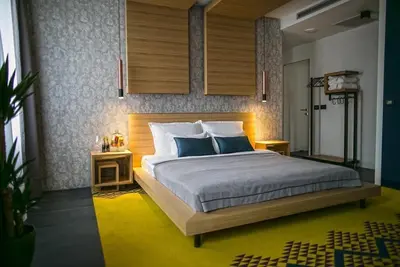 Chambres Lejletul (St) - Chambre Double Supérieure avec Vue sur la Place (Kadr)