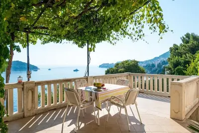 Image de Apartments Kirigin - Appartement 2 Chambres avec Terrasse et Vue sur la Mer (Toni)