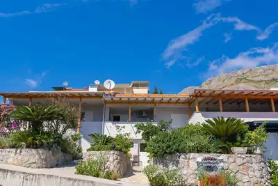 Apartments Djurkovic - Appartement 2 Chambres avec Terrasse Commune et Vue sur la Mer
