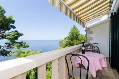 Image de Apartments Plavac Mali- Appartement 2 Chambres avec Balcon et Vue sur la Mer