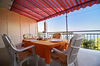 Image de Apartments Bačić - Appartement 2 chambres avec vue sur la mer