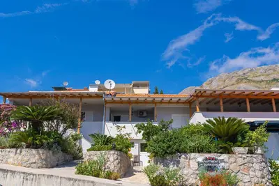 Image de Apartments Djurkovic - Appartement 1 Chambre avec Terrasse Commune et Vue sur la Mer