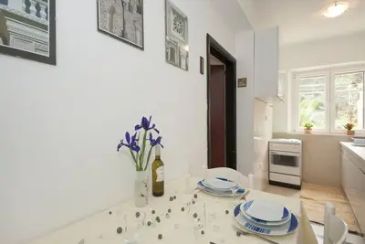 Image de Apartments Kalajzic - Appartement 2 Chambres avec Jardin et Terrasse (A2) (St)