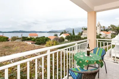 Image de Apartments Ana Lopud - Appartement 1 Chambre avec Balcon et Vue sur la Mer - 3 (1 Étage)