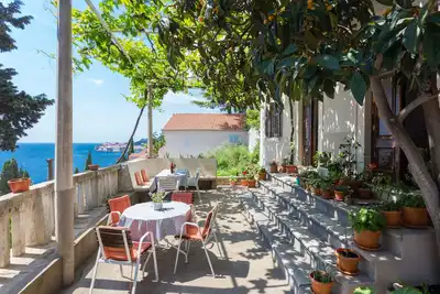 Image de Sea View Apartments - Appartement 2 Chambres avec Terrasse et Vue sur la Mer (Vlaha Bukovca 21)