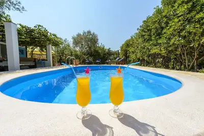 Image de Villa Piano - Villa 4 Chambres avec Terrasse et Piscine