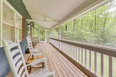 Image de Cabane New-Hayesville, Ă 15 minutes de Dwtn & Lake Chatuge