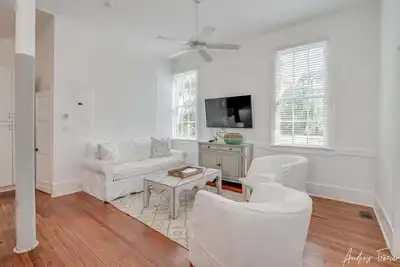 Lavish à Tybee's North Beach