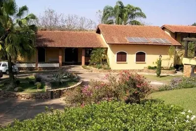 Image de Maison pour familles et groupes jusqu'Ă 25 personnes - 6 suites