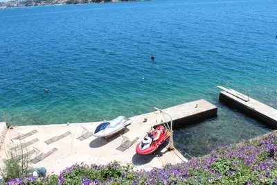 Image de Apartments Lozica - Studio Confort avec Terrasse et Vue sur la Mer